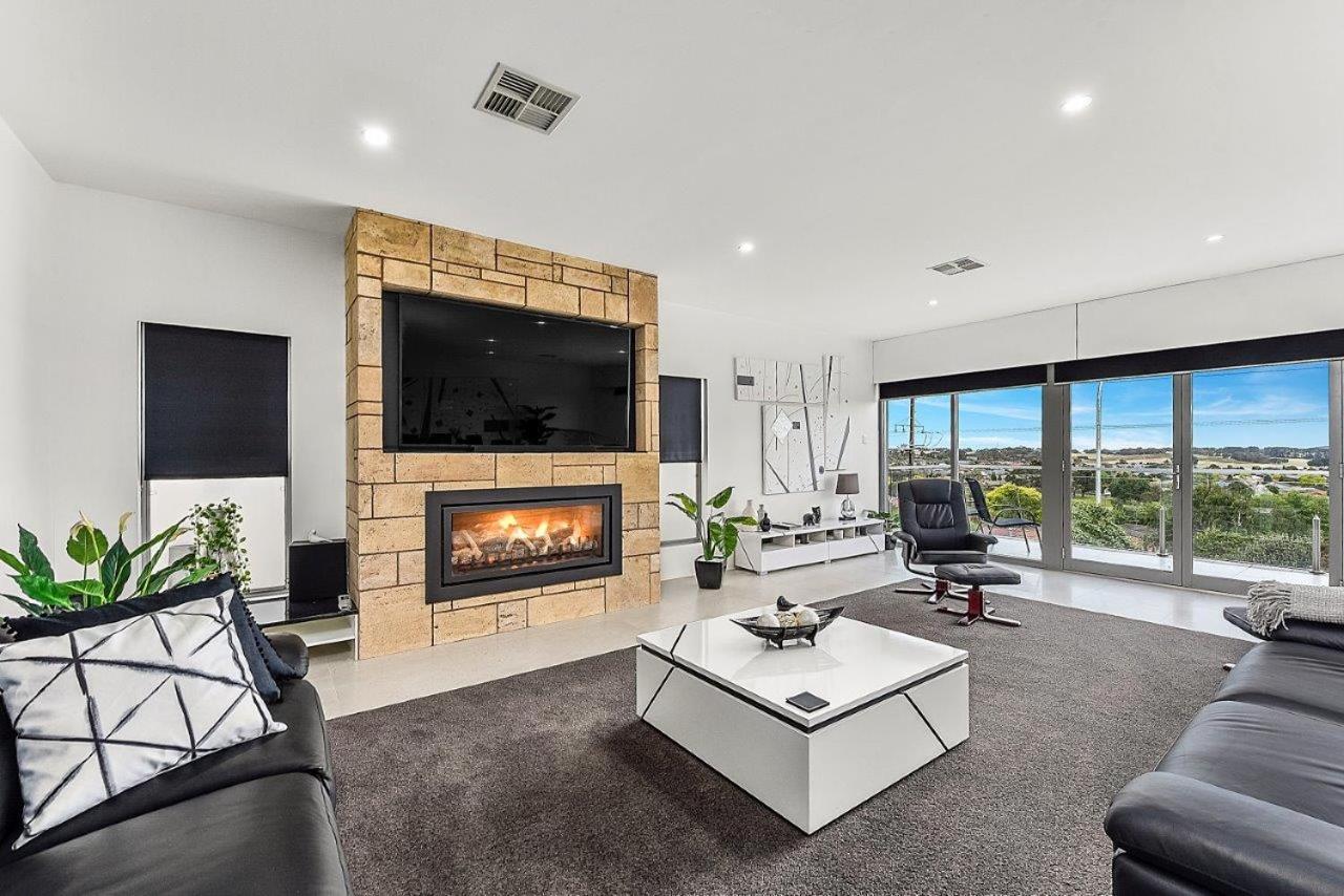 Апартаменти Kennedy Executive Townhouse Маунт-Гамбір Екстер'єр фото