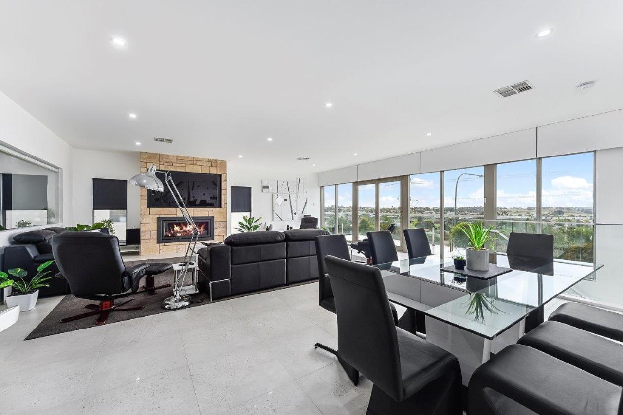 Апартаменти Kennedy Executive Townhouse Маунт-Гамбір Екстер'єр фото