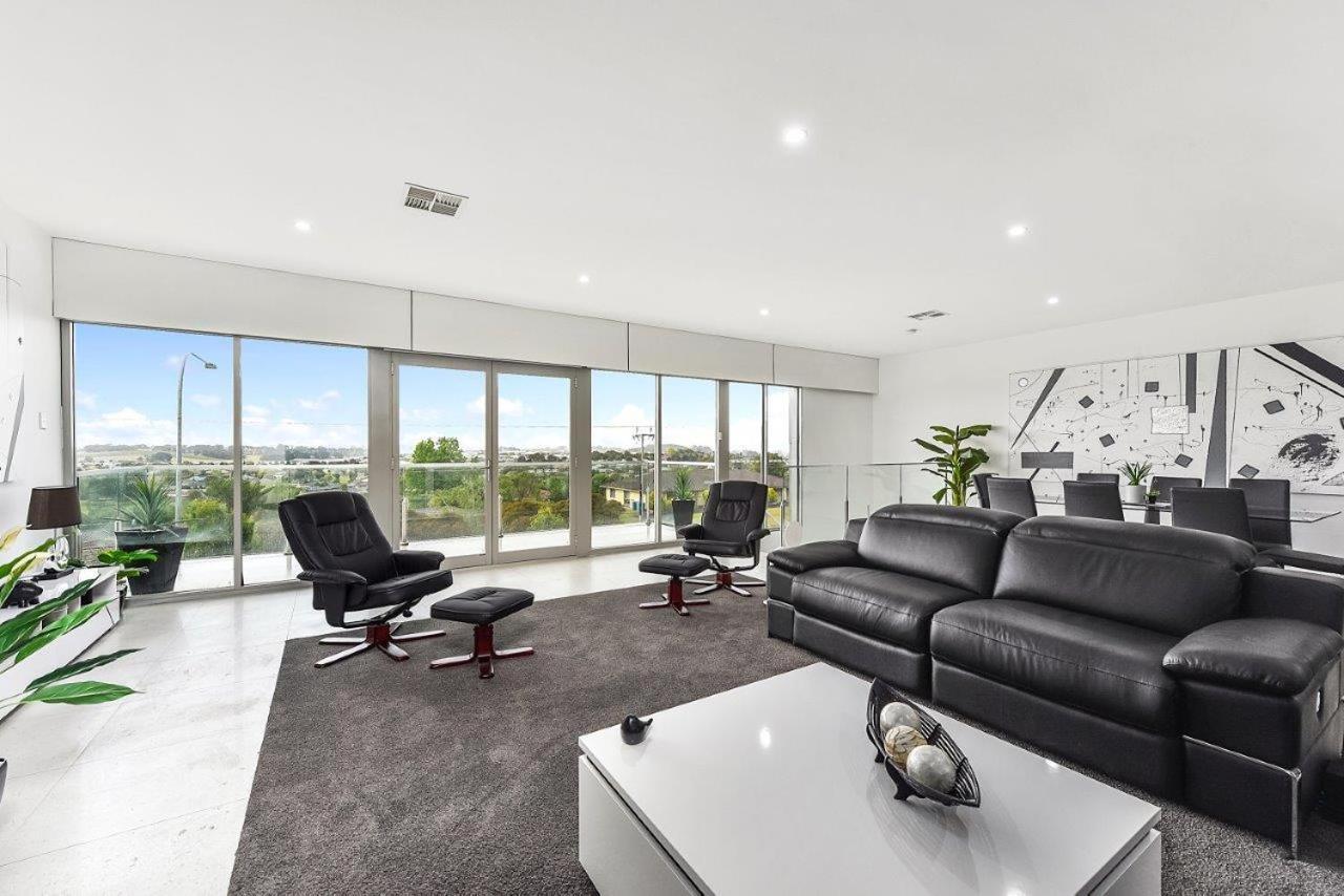 Апартаменти Kennedy Executive Townhouse Маунт-Гамбір Екстер'єр фото