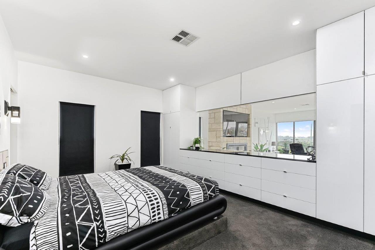 Апартаменти Kennedy Executive Townhouse Маунт-Гамбір Екстер'єр фото